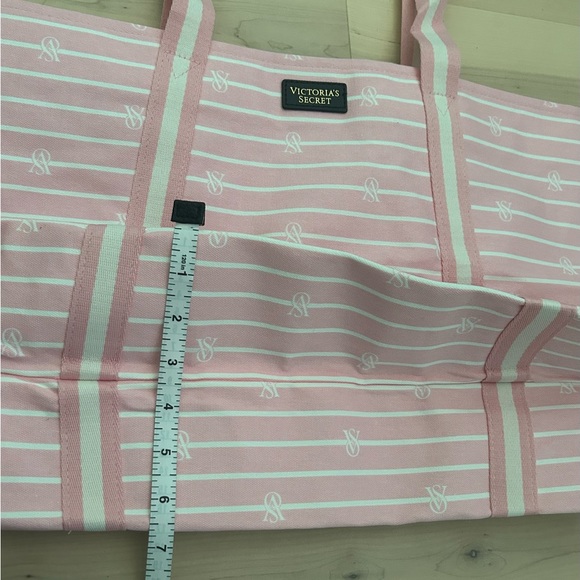 NWT Victoria’s Secret Pink/White Tote - Picture 5 of 11